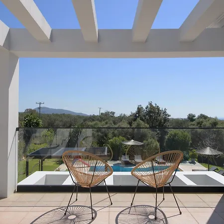 Carreta By Posarellivillas Vila *
