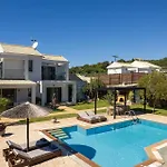 Carreta By Posarellivillas Chalikounas