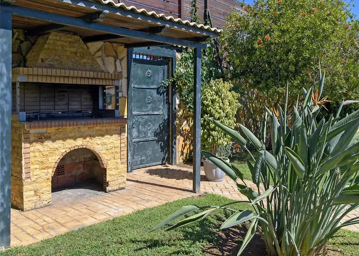 Villa Carreta By Posarellivillas